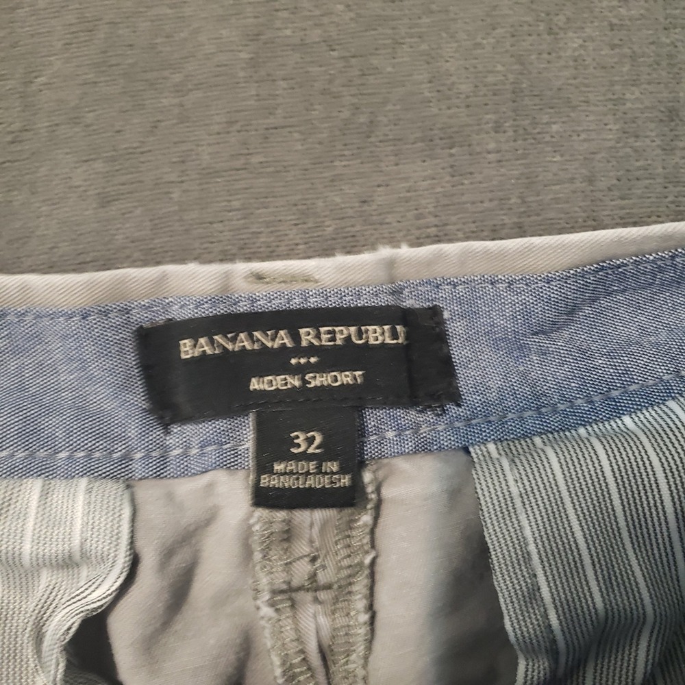 Banana Republic Aiden Shorts Mens 32 Gray Chino Cotton Flat Front Casual - Picture 4 of 9